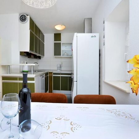 Apartman Vanda Apartment โปดสตรานา ภายนอก รูปภาพ